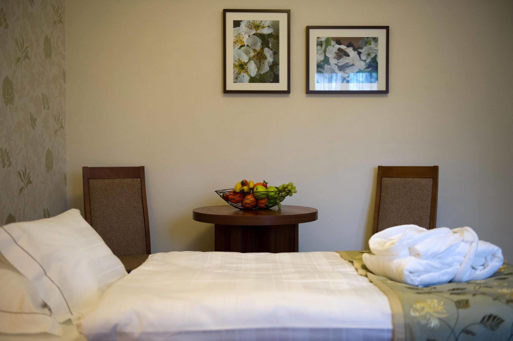 Wellness Hotel Spark Malacky Exterior foto